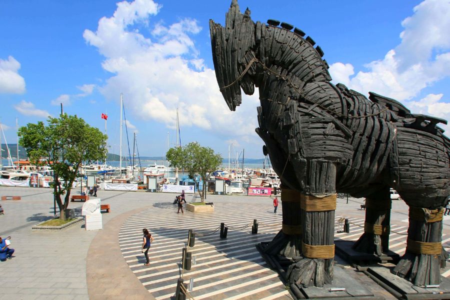 Canakkale weather in April