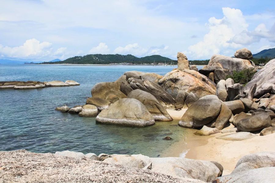 Hin Ta Hin Yai Rocks