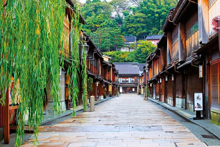 Higashi Chaya District