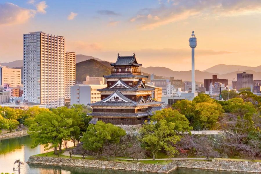 Hiroshima Castle grounds and moat