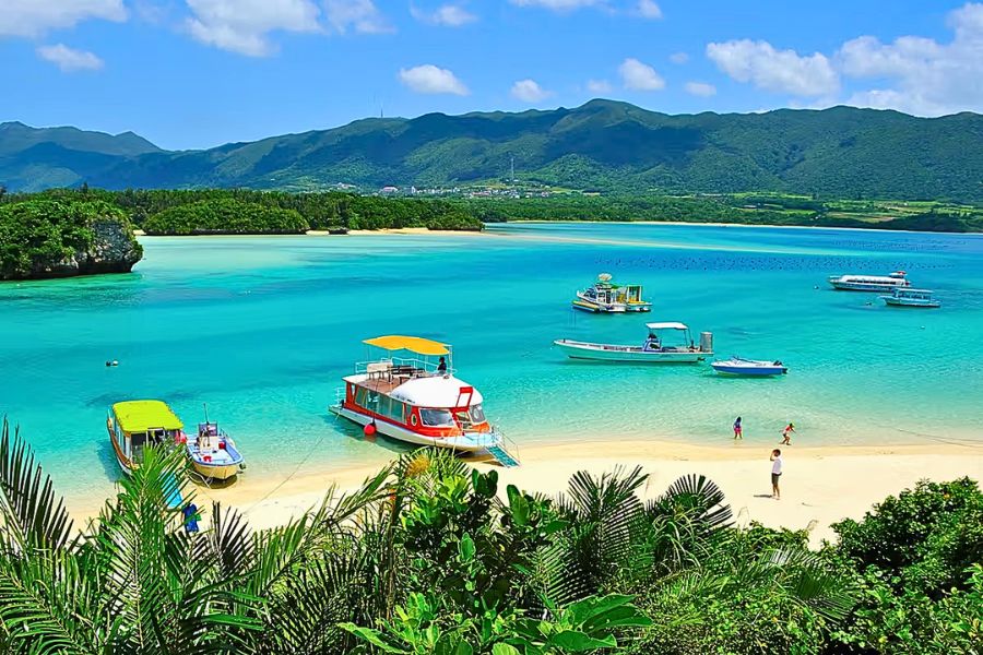 Kabira Bay viewpoint
