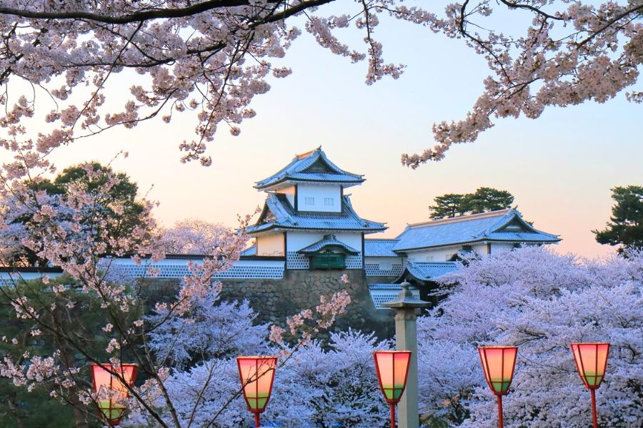 Kanazawa Castle Park