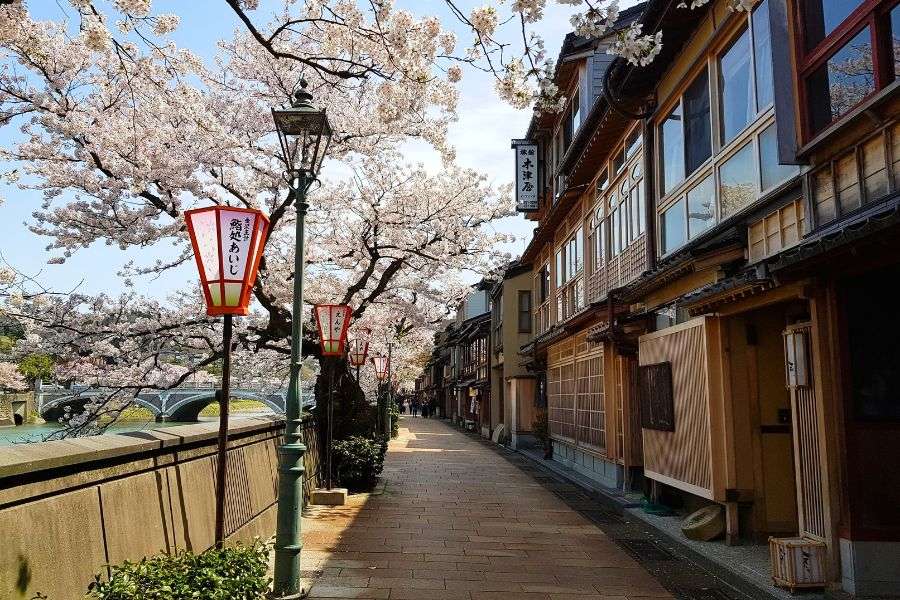 Kazue-machi Chaya District