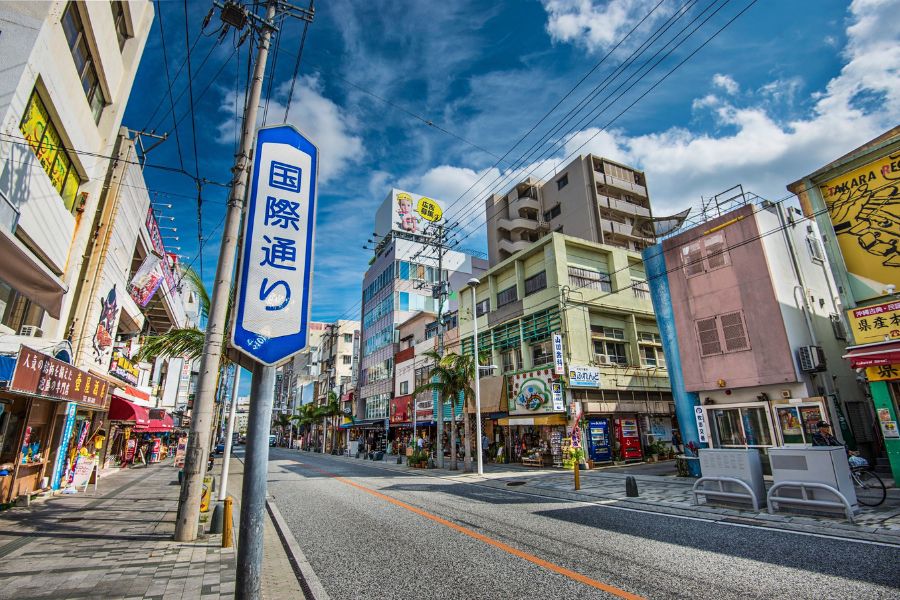 Kokusai Dori shopping street Naha