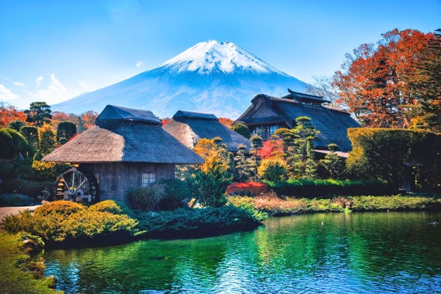Oshino Hakkai in autumn