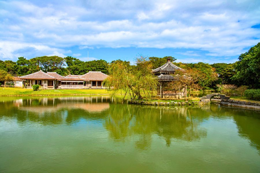 Shikinaen Royal Garden pond Naha