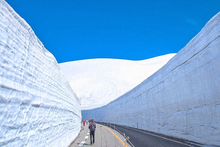 Tateyama Snow Wall
