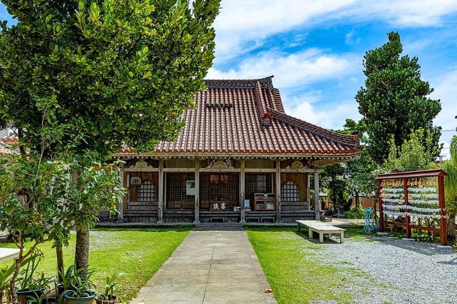 Torinji Temple in Ishigaki