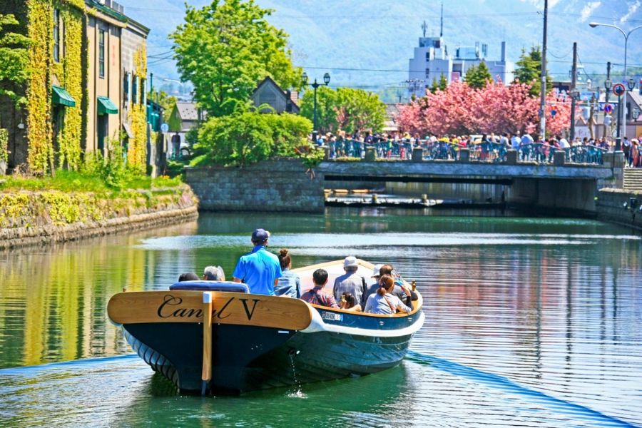 Otaru Canal boat view